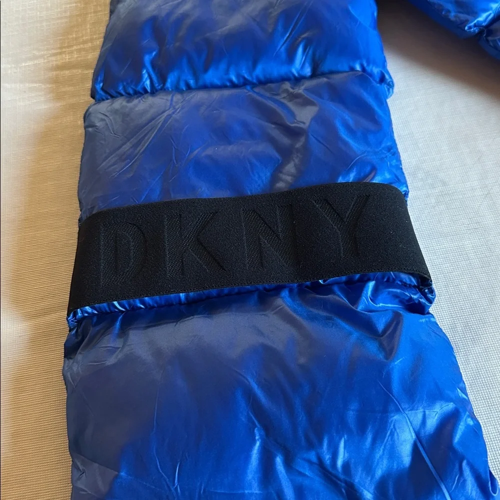 DKNY Quilted Puffer Scarf, One Size - Picture 6 of 9